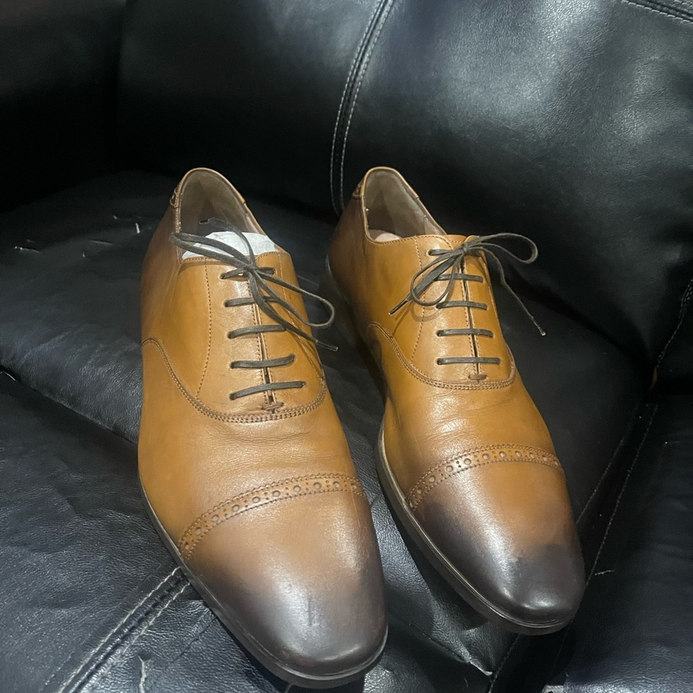 Salvatore Ferragamo Classic Burnished Leather Cap-Toe Dress Shoes Sz 11 D